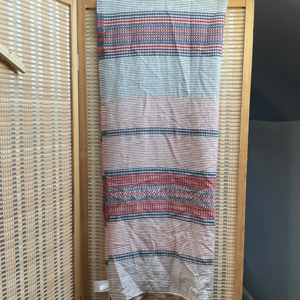 Stella & Dot Destination Scarf Indigo/Red Jacquard w/ Tassels